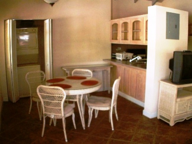 Paradise Properties - The Palms 1 - Crosbies