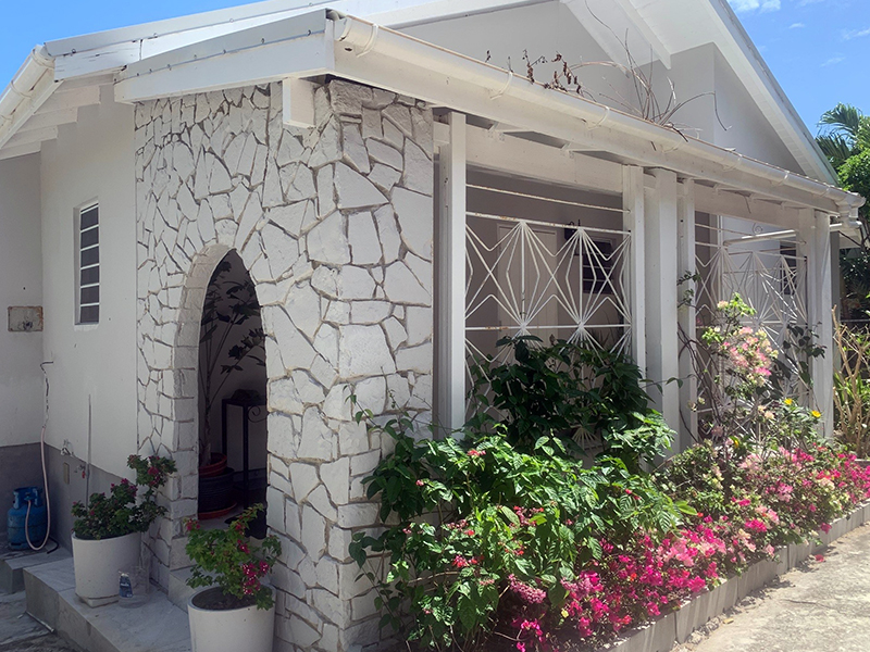 Paradise Properties - Lasata Main House 3 - Place Of Peace