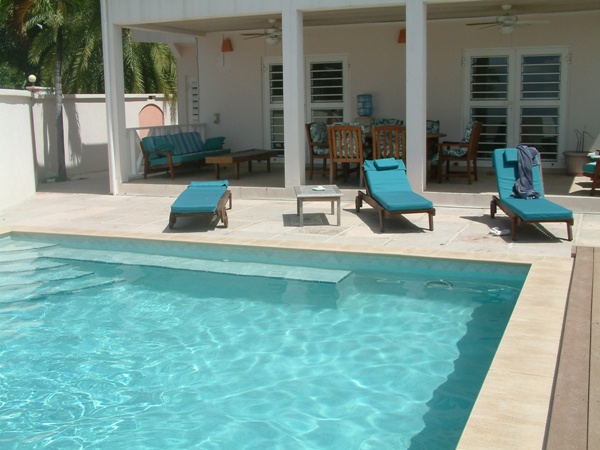 Paradise Properties - Turtle Cove Apartment  