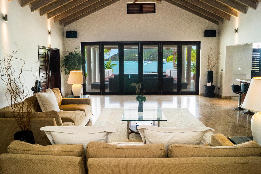 Paradise Properties - Jolly Harbour Waters Edge Villa 