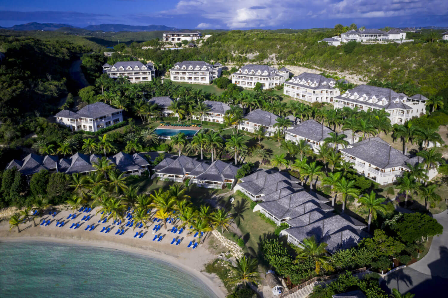 Paradise Properties - Nonsuch Bay Deluxe  Suite Penthouse Apartment 921